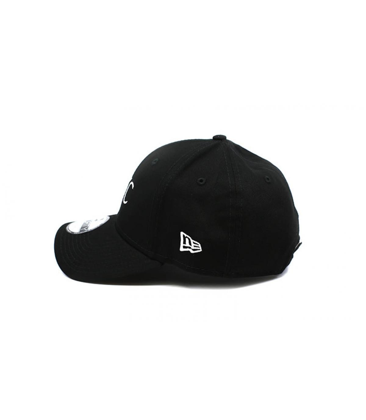 New Era black NYC cap